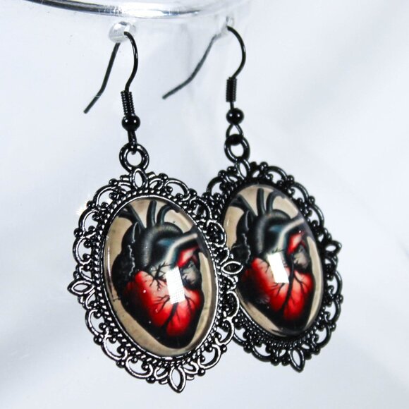 Gothic Anatomical Heart Cameo Earrings Victorian Romantic Jewelry - Picture 4 of 5